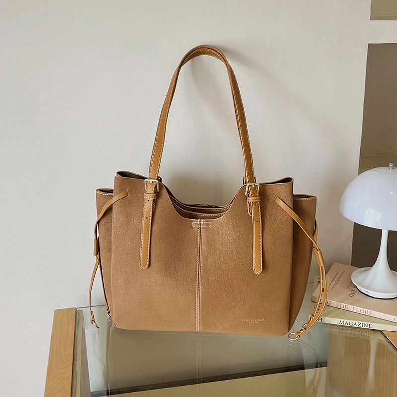 Luxuriöse Damen-Quasten-Traget – Leatherwork Designs Bewertung und Preis